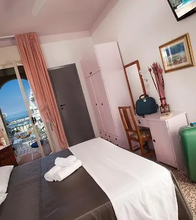 Отель And Restaurant My 3*