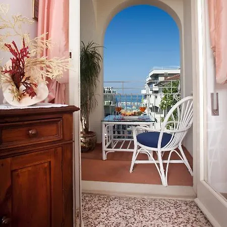 Hotel And Restaurant My 3*